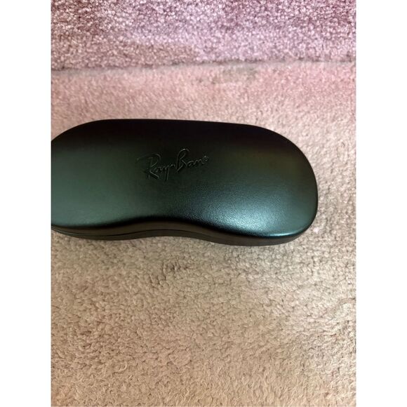 Ray-Ban Black Sunglasses Case with Polishing Cloth, NWT - Picture 4 of 5